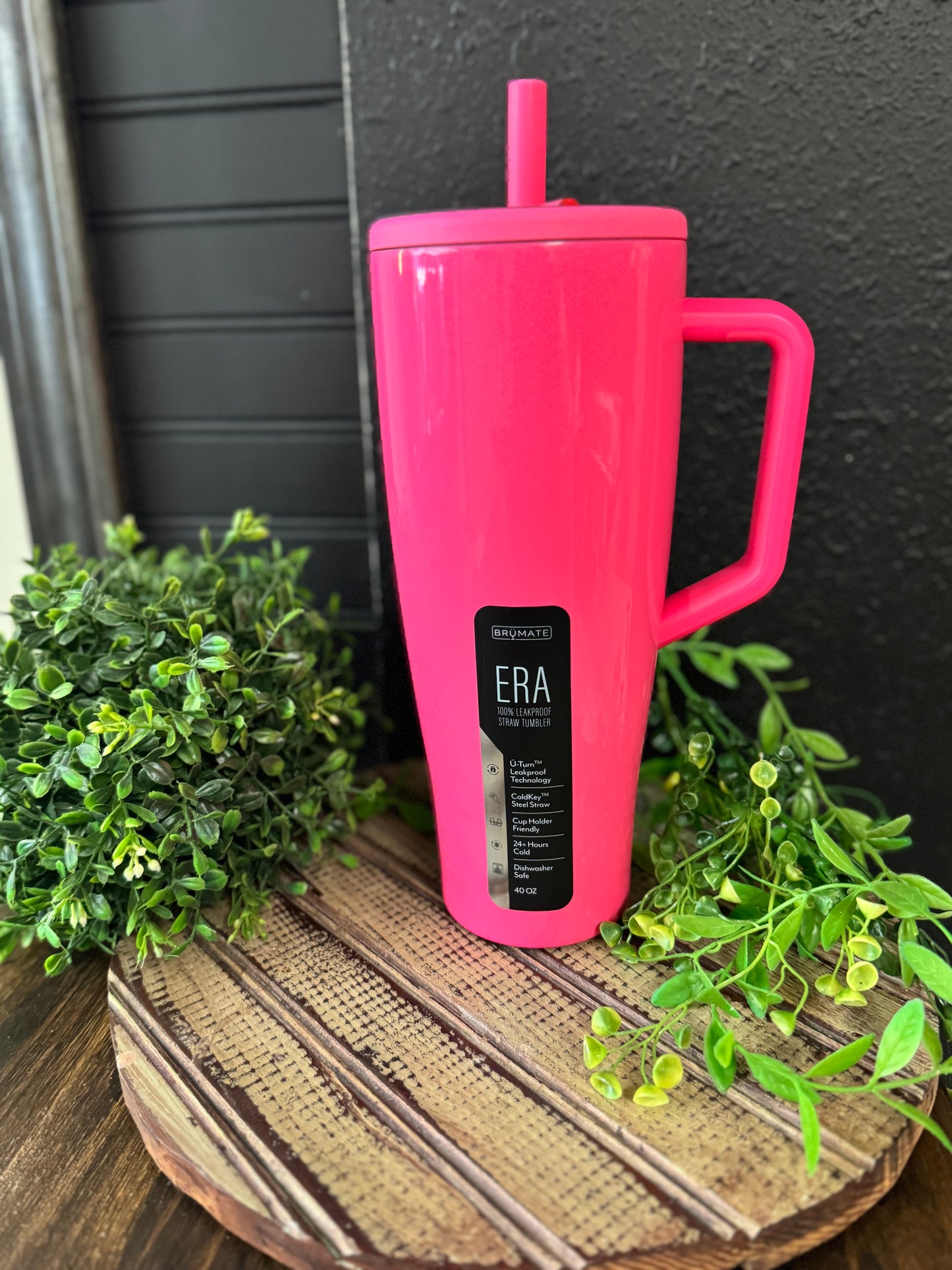 Brumate Era 40 oz Tumbler (Neon Pink)