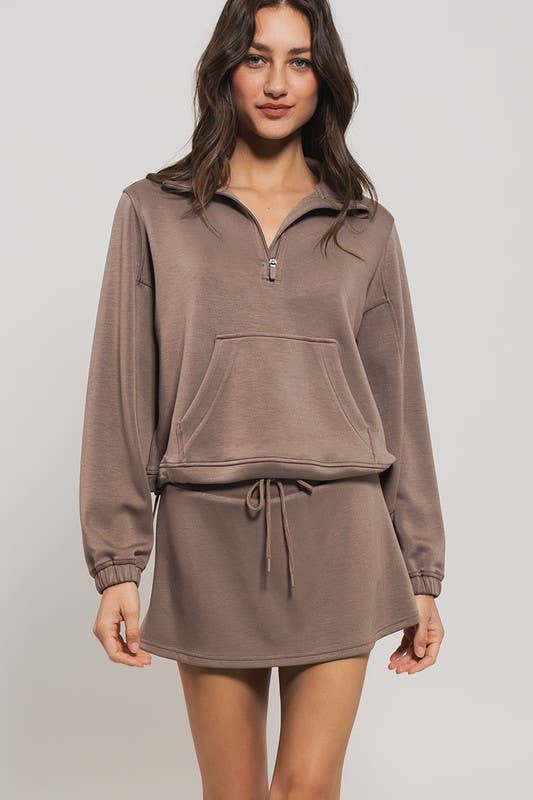 Cropped Quarter-Zip Pullover Sweatshirt (Mocha)